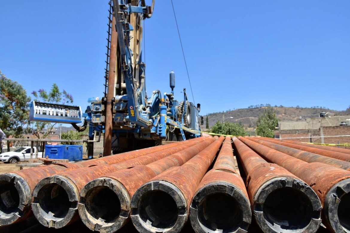 Obras del pozo profundo en Zapótlán el Grande